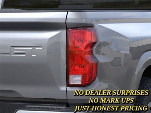 New 2026 Chevrolet Colorado LT image 11