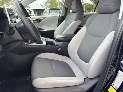 Used 2024 Toyota RAV4 XLE w/ Convenience Package FWD image 11