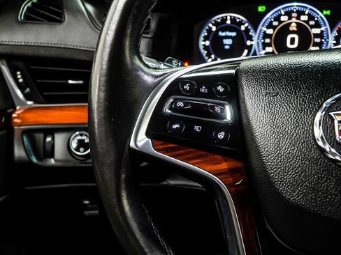 Used 2015 Cadillac Escalade ESV Premium image 32