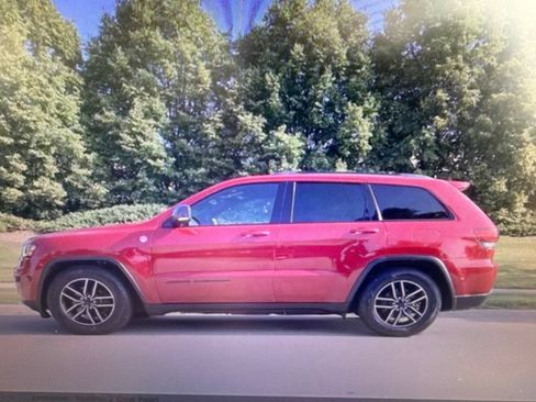 Used 2020 Jeep Grand Cherokee Trailhawk w/ Trailhawk Luxury Group AWD/4WD image 5