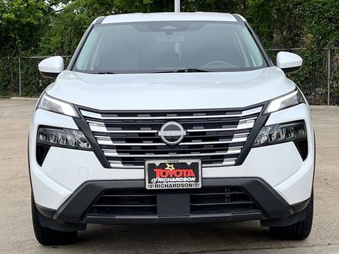 Used 2024 Nissan Rogue SV AWD/4WD image 7