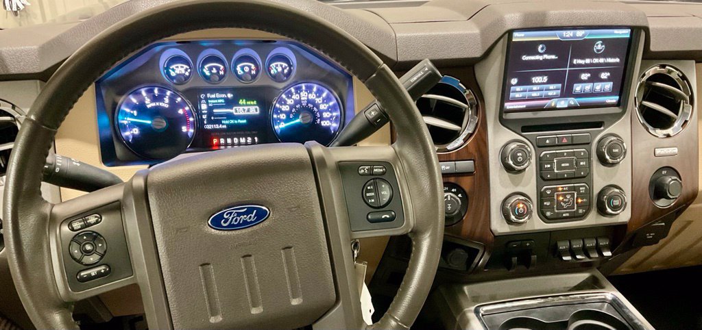 Used 2016 Ford F250 Lariat w/ Lariat Ultimate Package AWD/4WD image 20