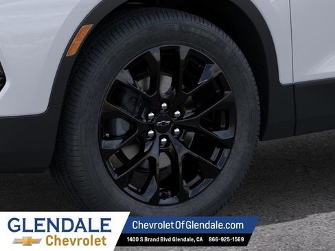 New 2026 Chevrolet Blazer LT w/ LPO, Floor Liner Package FWD image 9