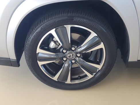 Used 2025 Lexus UX 300h FWD w/ Accessory Package (Z1) image 6