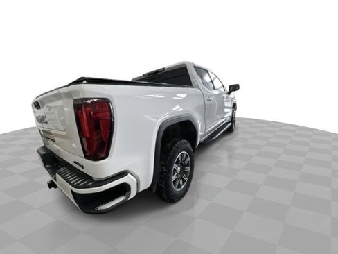 Used 2024 GMC Sierra 1500 AT4 w/ Technology Package image 8