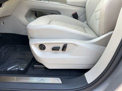 New 2026 Volkswagen Atlas SE image 10