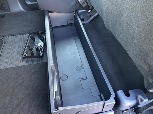 Used 2024 Ford F150 Lariat w/ Equipment Group 502A High image 11