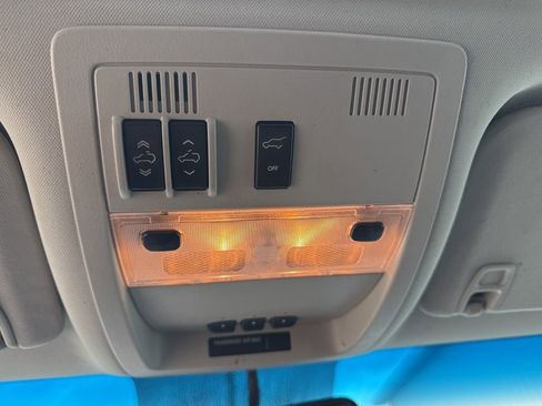 Used 2012 Chevrolet Tahoe LT w/ Luxury Package image 16