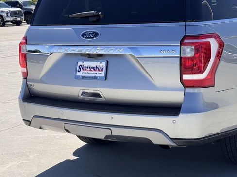 Used 2021 Ford Expedition Max XLT image 6