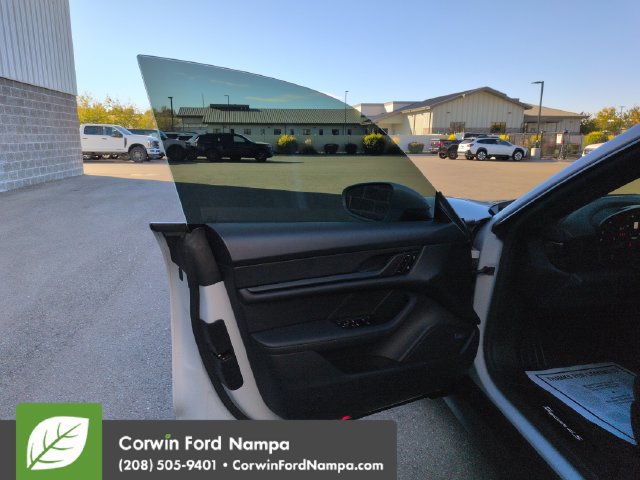 Used 2023 Porsche Taycan 4S AWD/4WD image 10