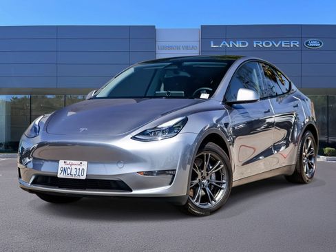 Used 2024 Tesla Model Y Long Range image 1