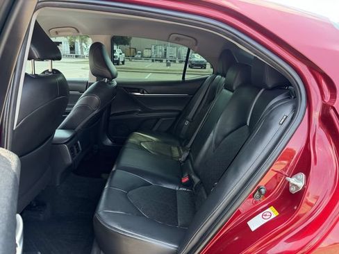 Used 2018 Toyota Camry XSE FWD image 26