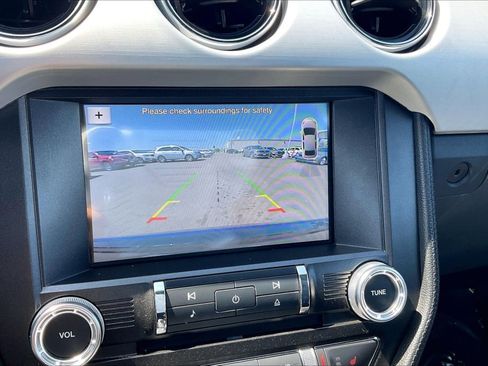 Used 2017 Ford Mustang GT Premium w/ Equipment Group 401A RWD image 18
