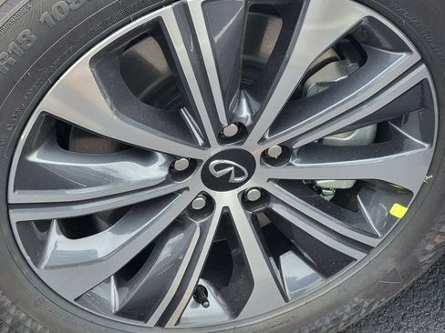 Certified 2025 INFINITI QX60 Pure w/ Cargo Package image 14