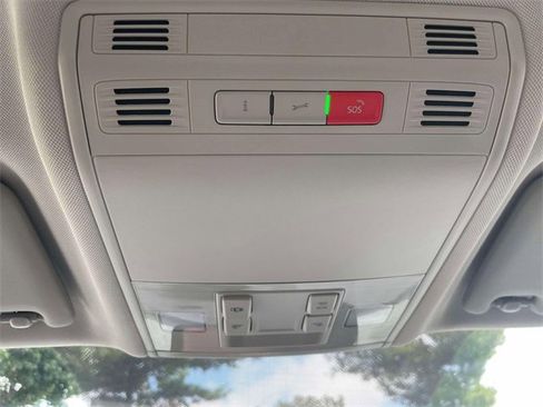 Used 2022 Volkswagen Taos S image 30