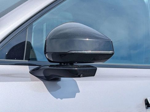 New 2026 Volvo EX90 Plus RWD image 11