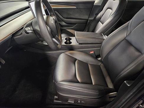 Used 2021 Tesla Model 3 Standard Range Plus RWD image 16