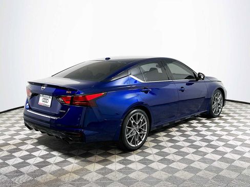 Used 2023 Nissan Altima 2.0 SR FWD image 7