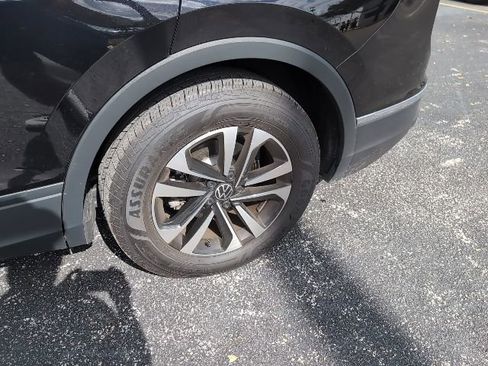Used 2024 Volkswagen Tiguan S image 7