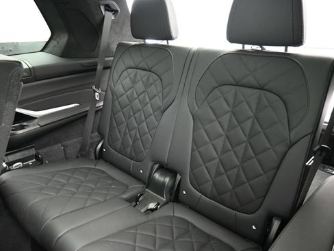 Used 2026 BMW X7 xDrive40i w/ Executive Package AWD/4WD image 18