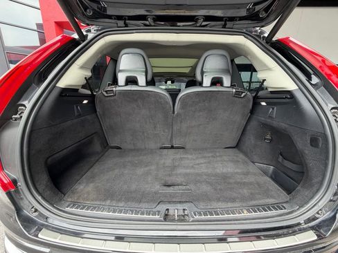 Used 2023 Volvo XC90 T8 Core w/ Protection Package Premier AWD/4WD image 12
