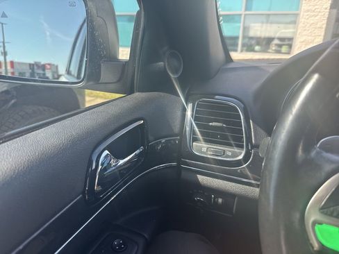 Used 2020 Jeep Grand Cherokee Trailhawk AWD/4WD image 22