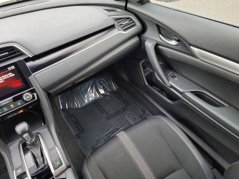 Used 2019 Honda Civic Sport image 16