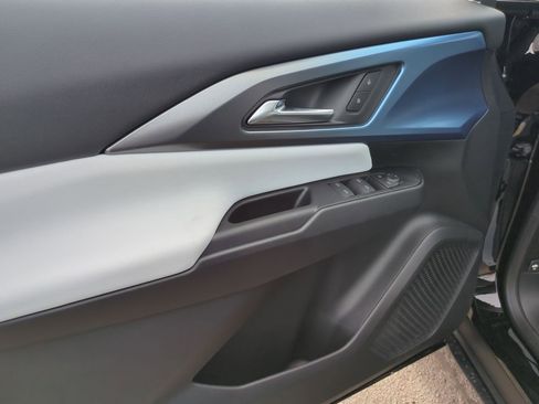 New 2026 Chevrolet Equinox EV LT image 21