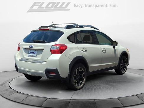 Used 2017 Subaru Crosstrek 2.0i Premium AWD/4WD image 9