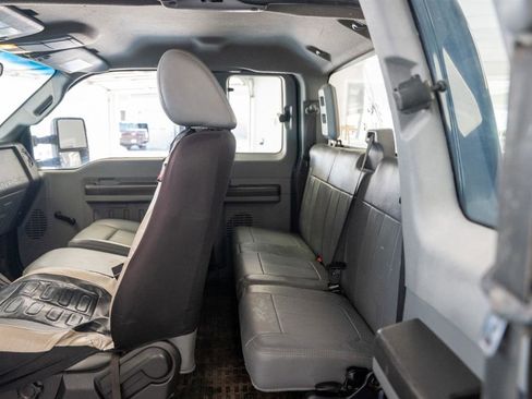 Used 2011 Ford F250 XL w/ Skid Plate Pkg AWD/4WD image 18