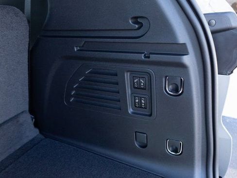 New 2026 Buick Enclave Sport Touring w/ Power Package FWD image 22