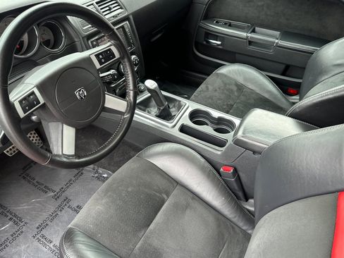 Used 2009 Dodge Challenger SRT8 w/ SRT Option Group II image 10