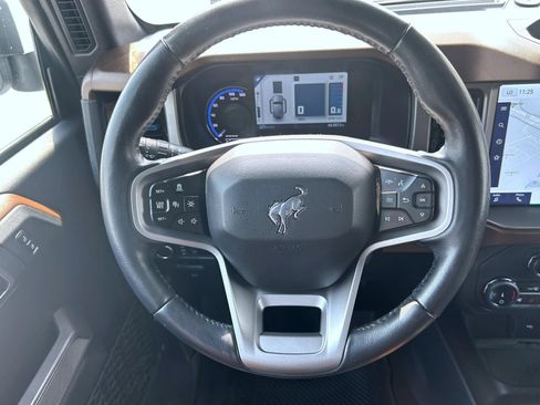 Used 2022 Ford Bronco Outer Banks AWD/4WD image 12
