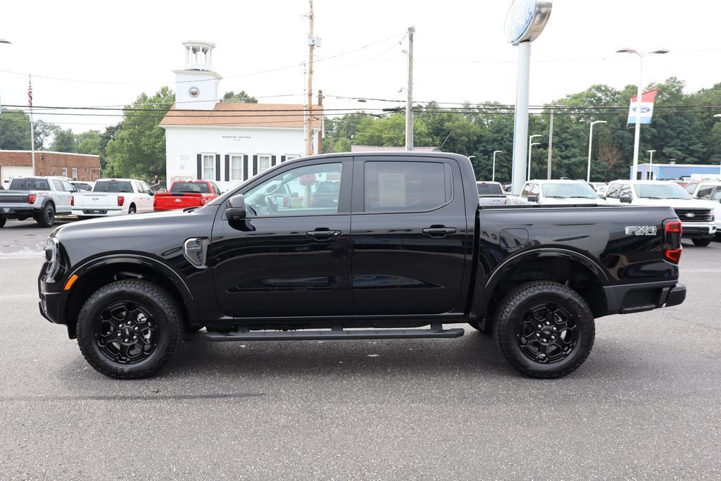 Used 2026 Ford Ranger Lariat w/ FX4 Off-Road Package AWD/4WD image 14