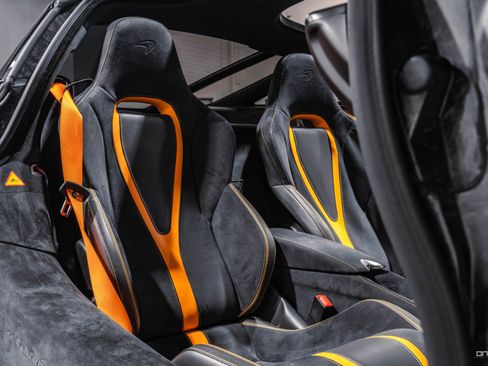 Used 2018 McLaren 720S Performance image 31