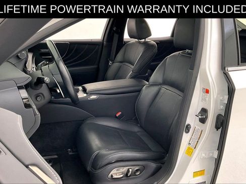 Used 2024 Lexus LS 500 RWD image 34