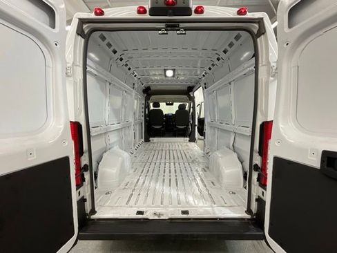 Used 2025 RAM ProMaster 3500 w/ Convenience Group FWD image 27