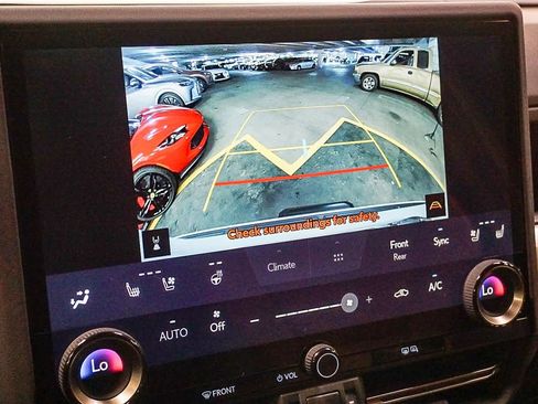 Used 2025 Lexus GX 550 image 24