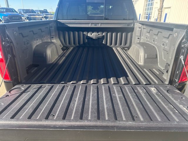 Used 2023 Chevrolet Silverado 1500 LTZ w/ LTZ Convenience Package II AWD/4WD image 6