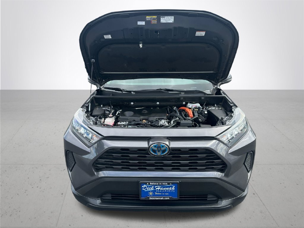 Used 2020 Toyota RAV4 LE w/ All Weather Liner Package AWD/4WD image 4
