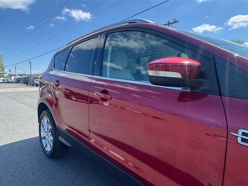Used 2014 Ford Escape Titanium image 24