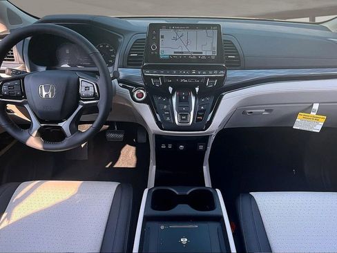 New 2026 Honda Odyssey Elite image 5