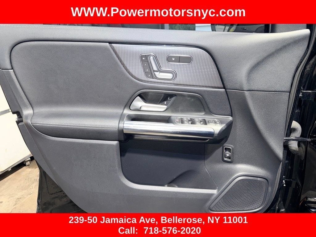 Used 2021 Mercedes-Benz GLA 250 4MATIC w/ Premium Package image 34