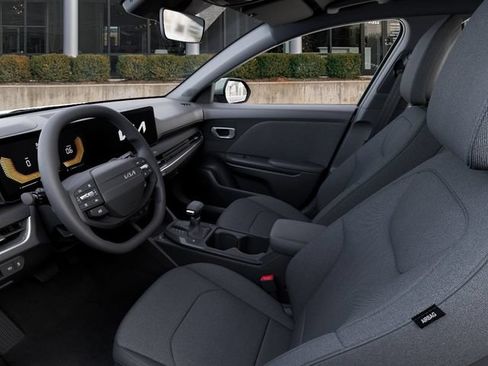 New 2026 Kia K4 FWD image 18