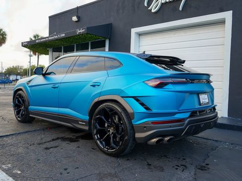 Used 2024 Lamborghini Urus Performante AWD/4WD image 26