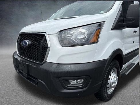 Used 2024 Ford Transit 250 Low Roof AWD w/ Exterior Upgrade Package image 10