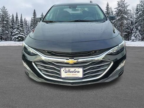 Used 2025 Chevrolet Malibu LT image 9