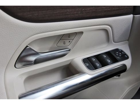 Used 2022 Mercedes-Benz GLA 250 image 24