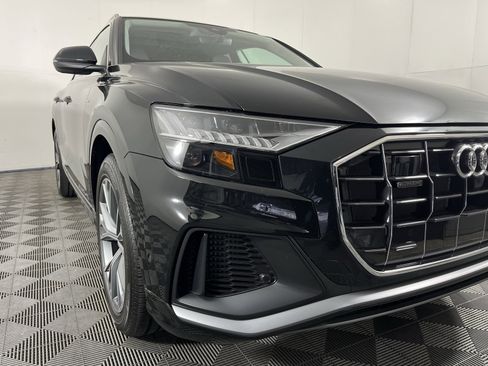 Used 2023 Audi Q8 Prestige image 3