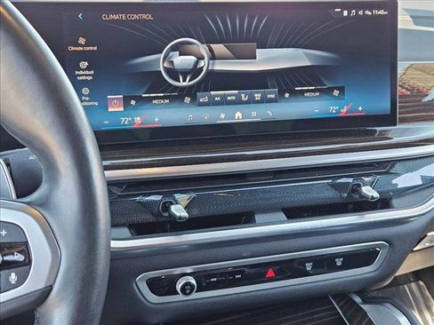 Used 2025 BMW X6 xDrive40i image 15